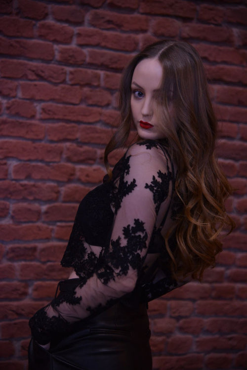 LACE TOP